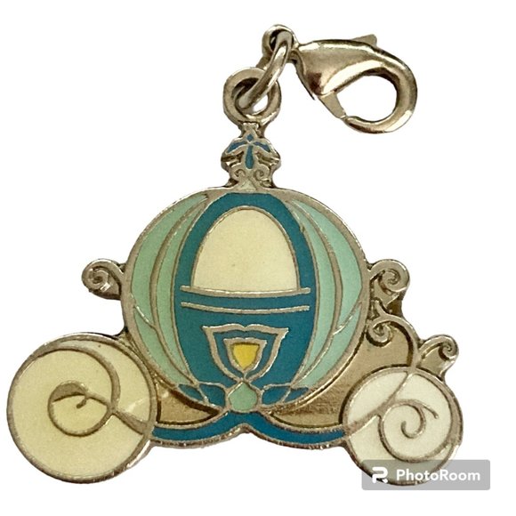 Vintage Disney Cinderella Carriage Charm Clip On for Bracelet Zipper Pull Purse - Picture 1 of 10